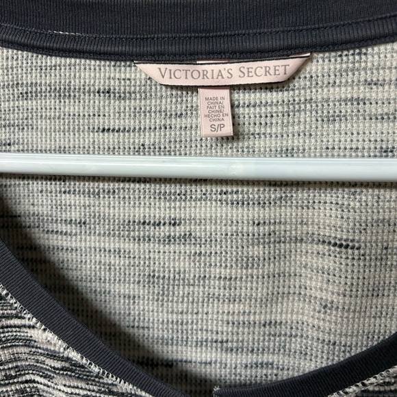 2/$75💥- PJs | Women’s Victorias Secret PJs set size small - Picture 2 of 4